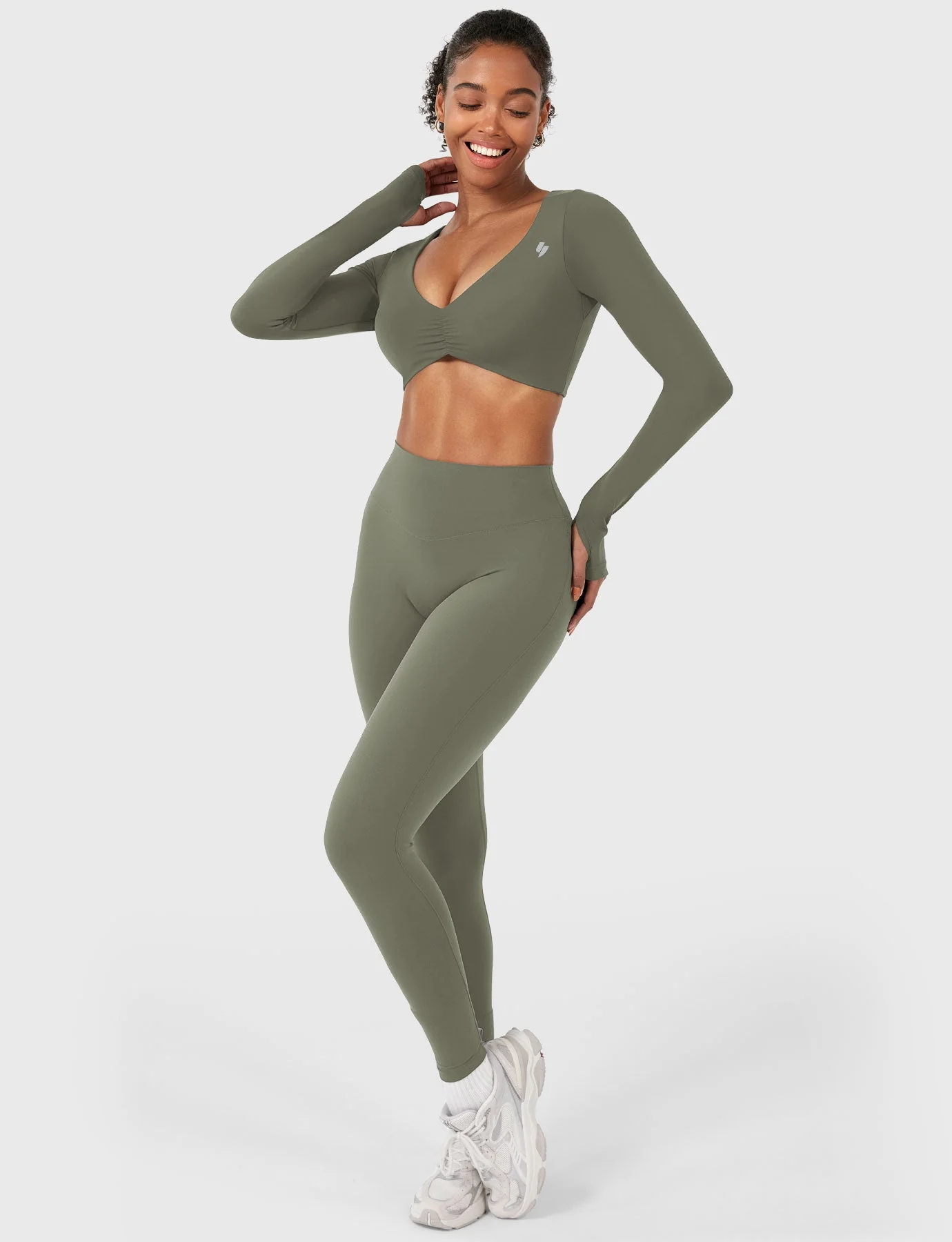 Yeoreo Agantha Ruched Long Sleeve Top - Image 15