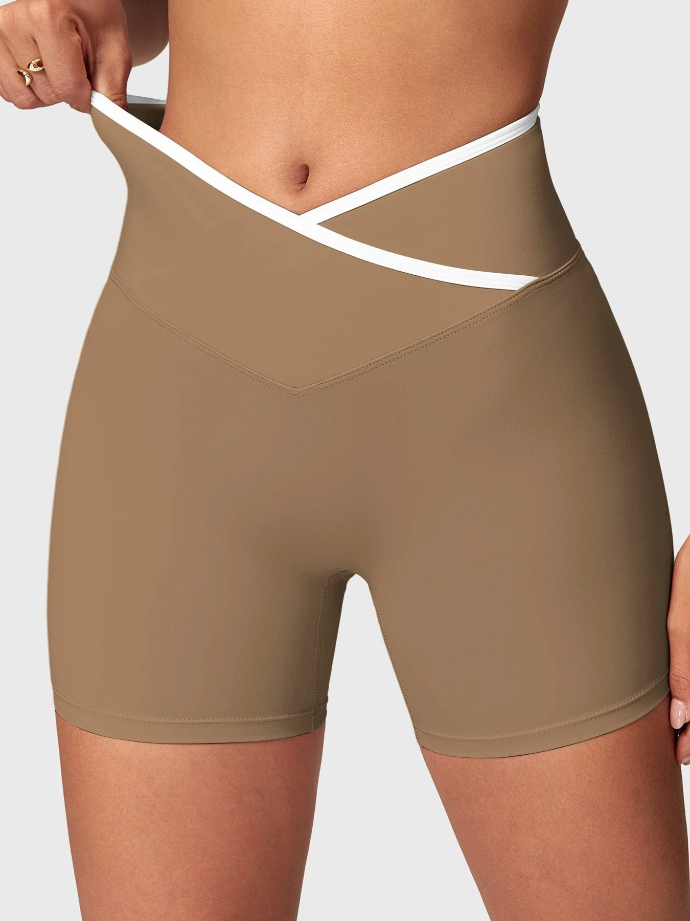 Yeoreo Alberta Contrast Trim Short Sports Set - Image 22