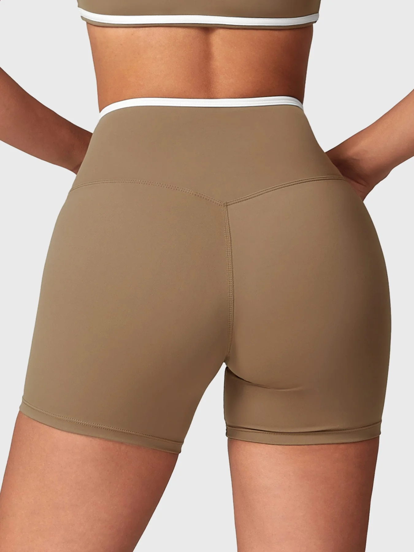 Yeoreo Alberta Contrast Trim Shorts - Image 10