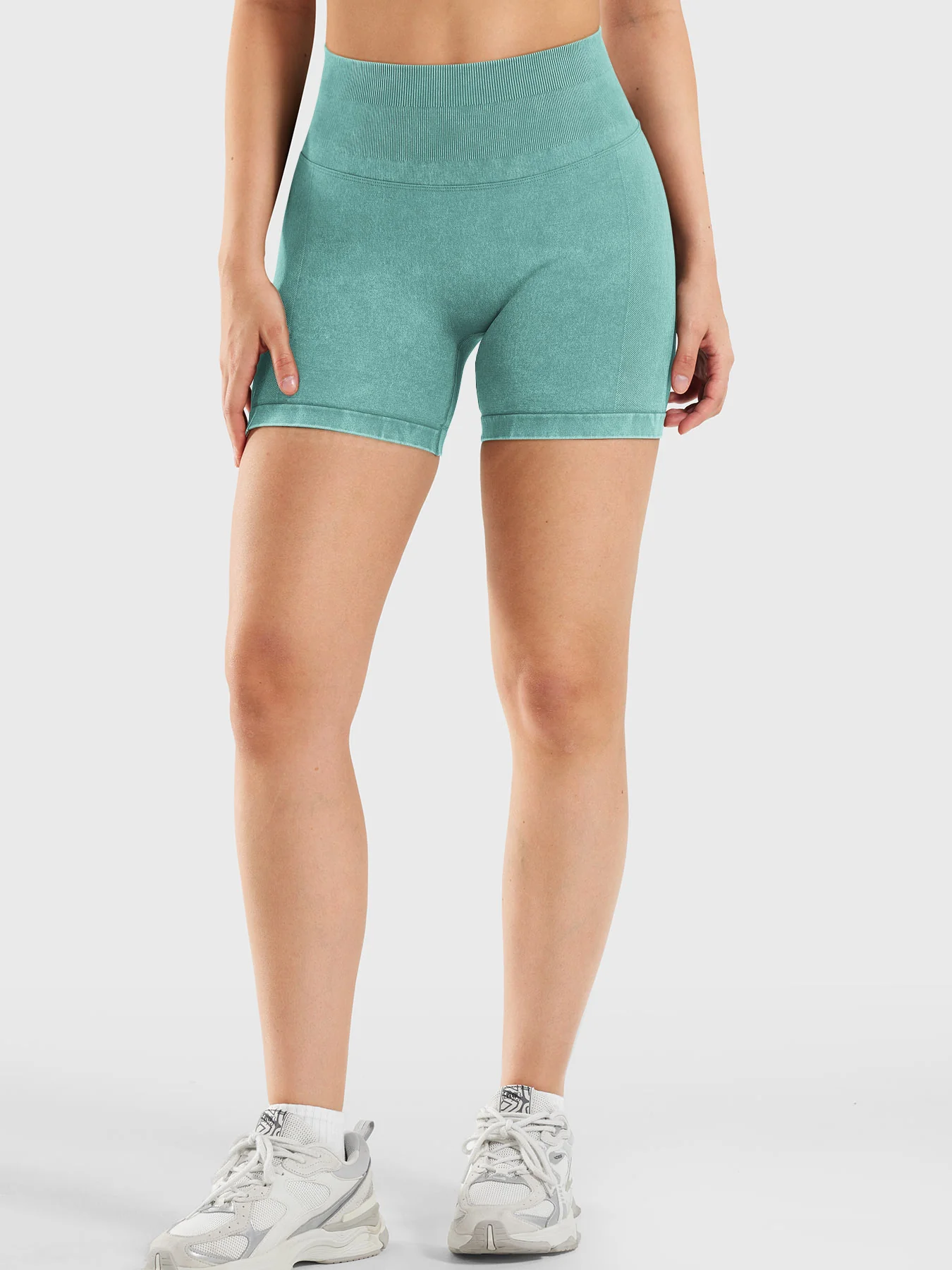 Yeoreo Colinne Sand Washing 4.5″ Short - Image 11