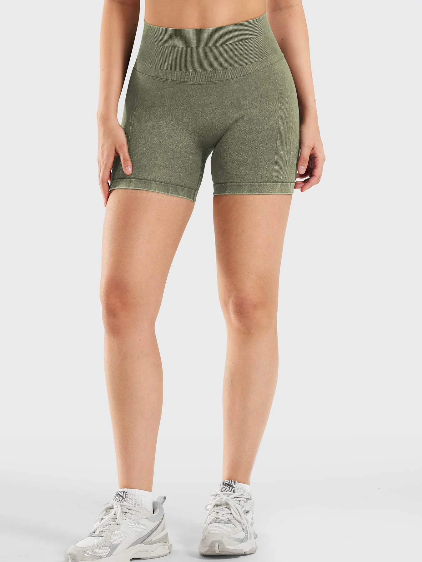 Yeoreo Colinne Sand Washing 4.5″ Short - Image 29