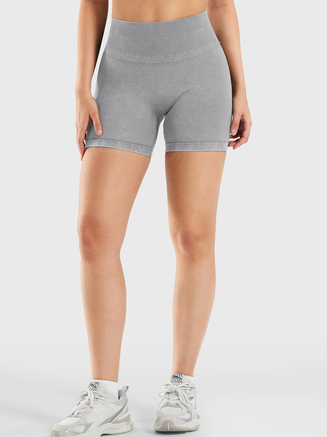 Yeoreo Colinne Sand Washing 4.5″ Short - Image 35