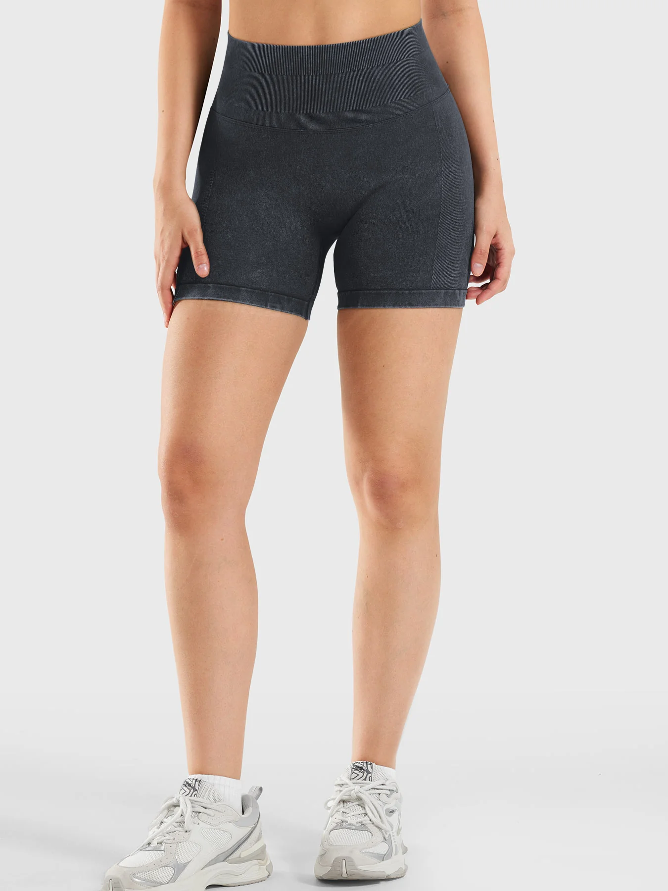 Yeoreo Colinne Sand Washing 4.5″ Short - Image 5