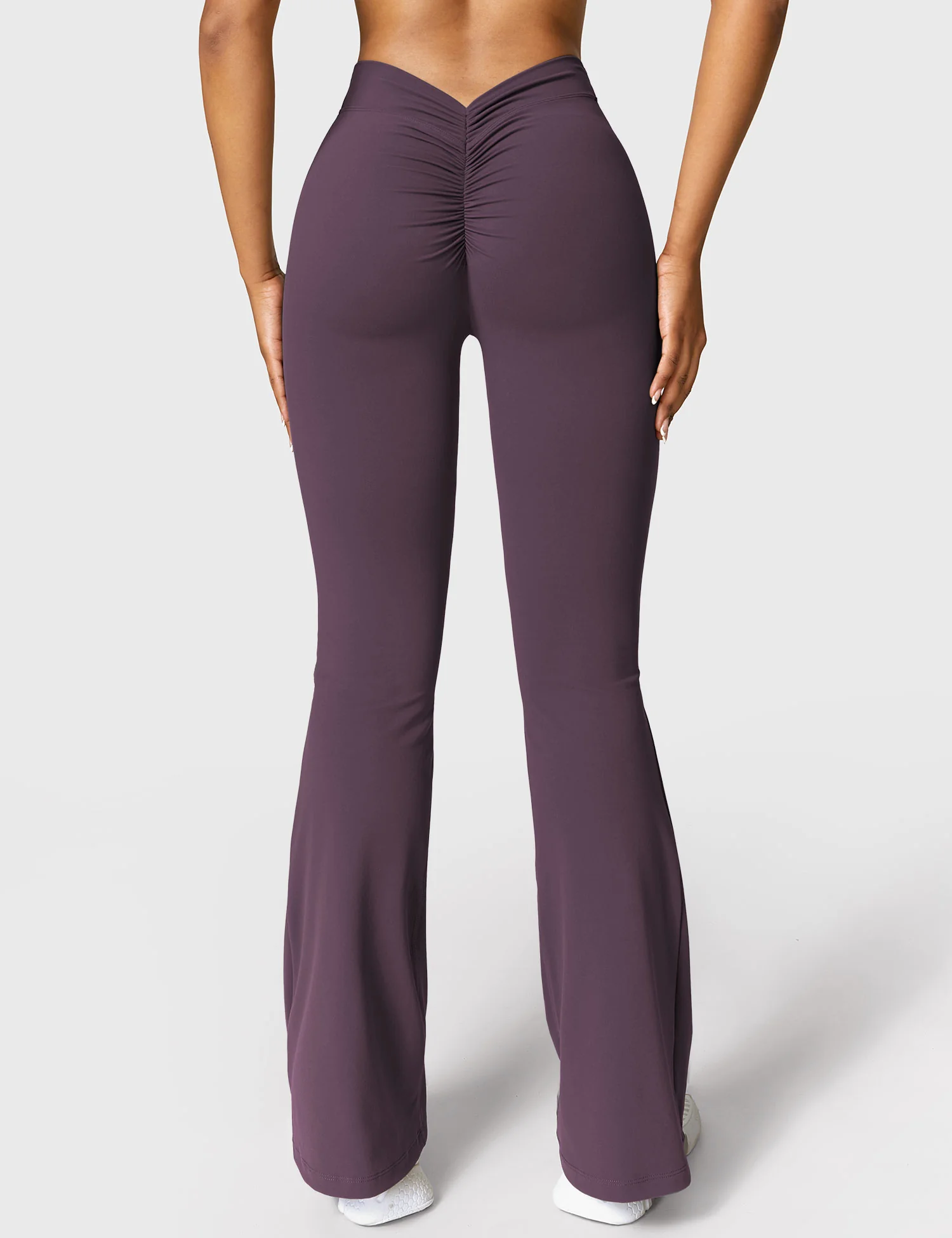Yeoreo Daze V-back Flared Leggings - Image 105