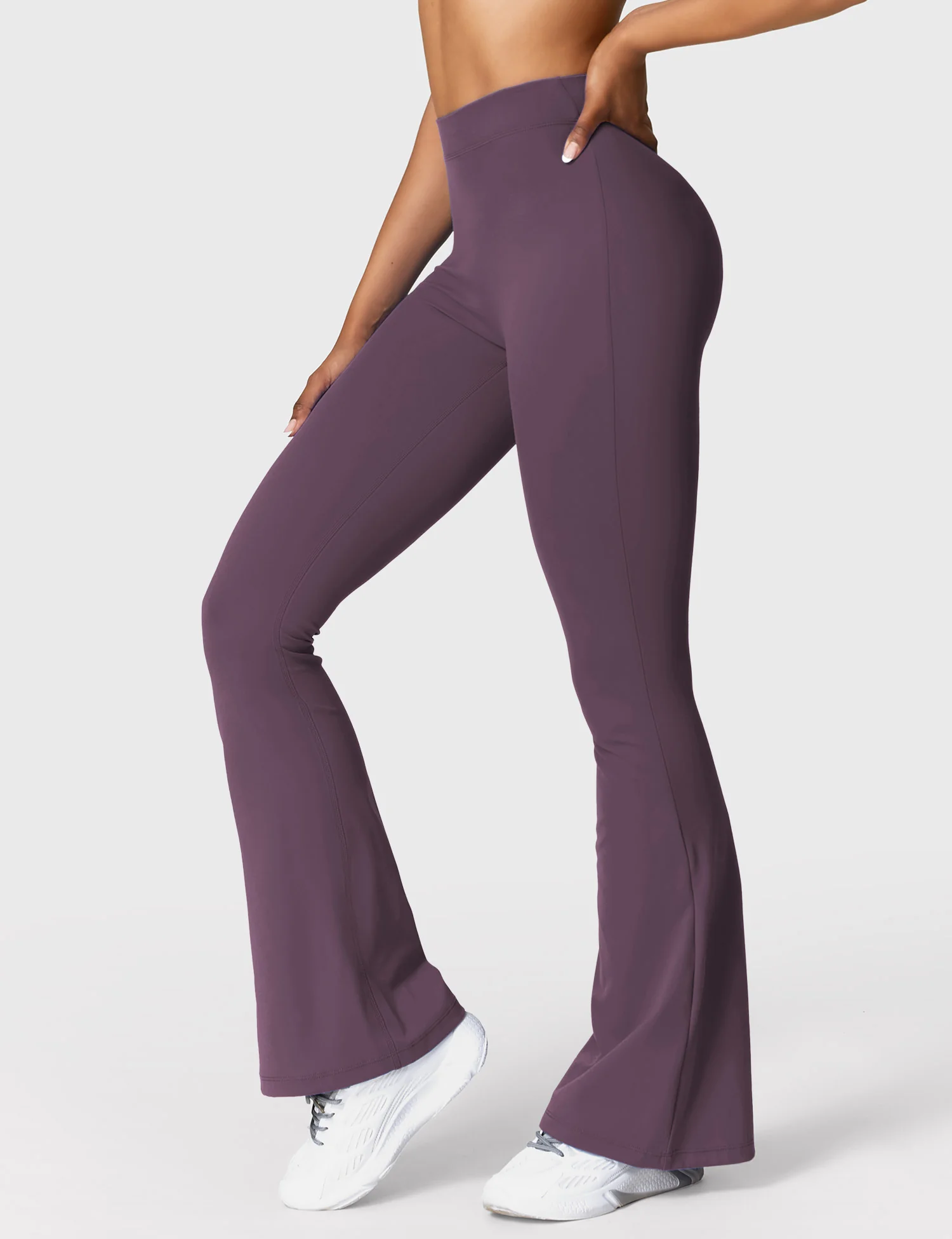 Yeoreo Daze V-back Flared Leggings - Image 107