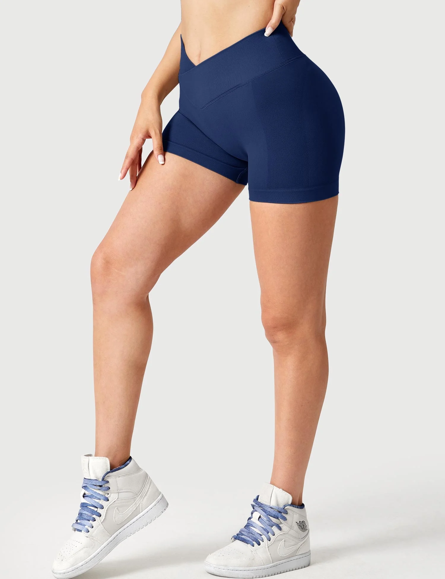 Yeoreo 3.6” Amplify V-Waistband Shorts - Image 10