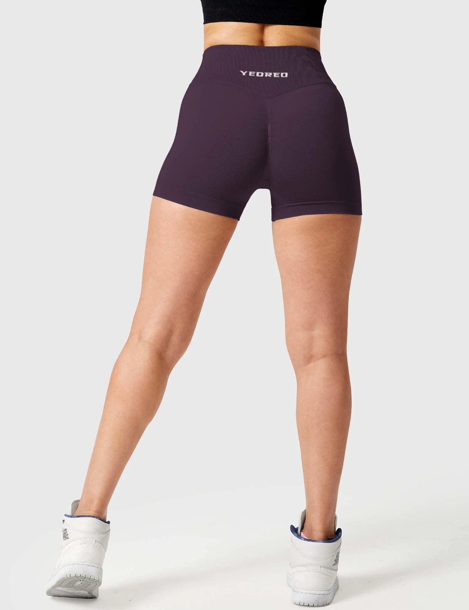 Yeoreo 3.6” Amplify V-Waistband Shorts - Image 101