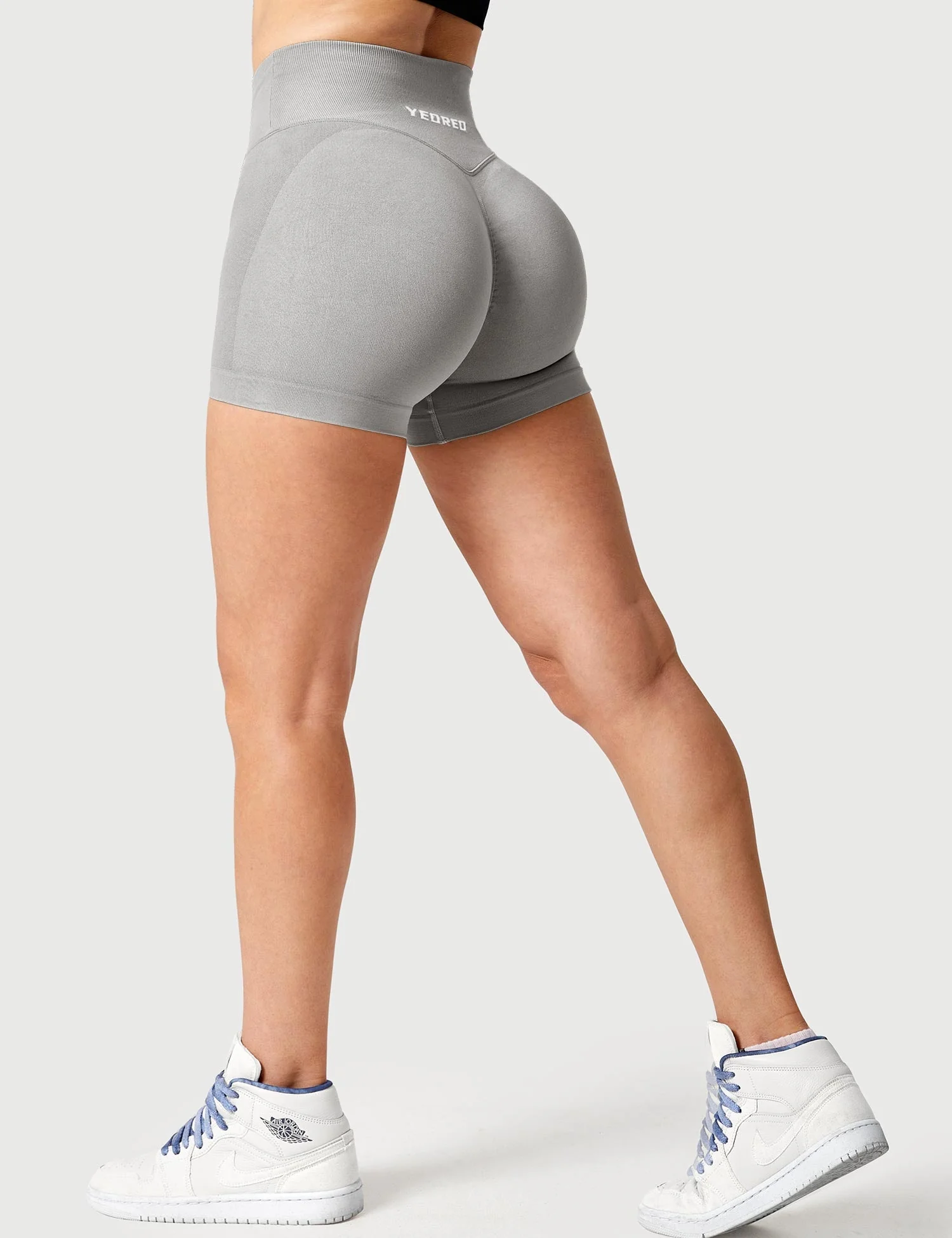 Yeoreo 3.6” Amplify V-Waistband Shorts - Image 32