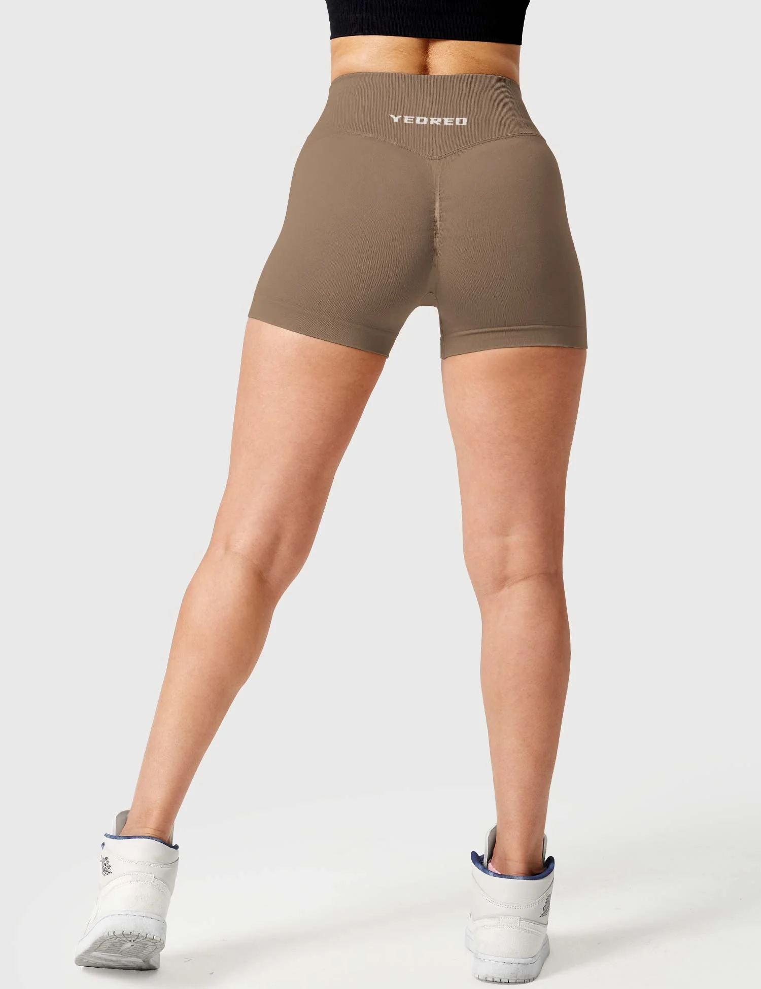 Yeoreo 3.6” Amplify V-Waistband Shorts - Image 59