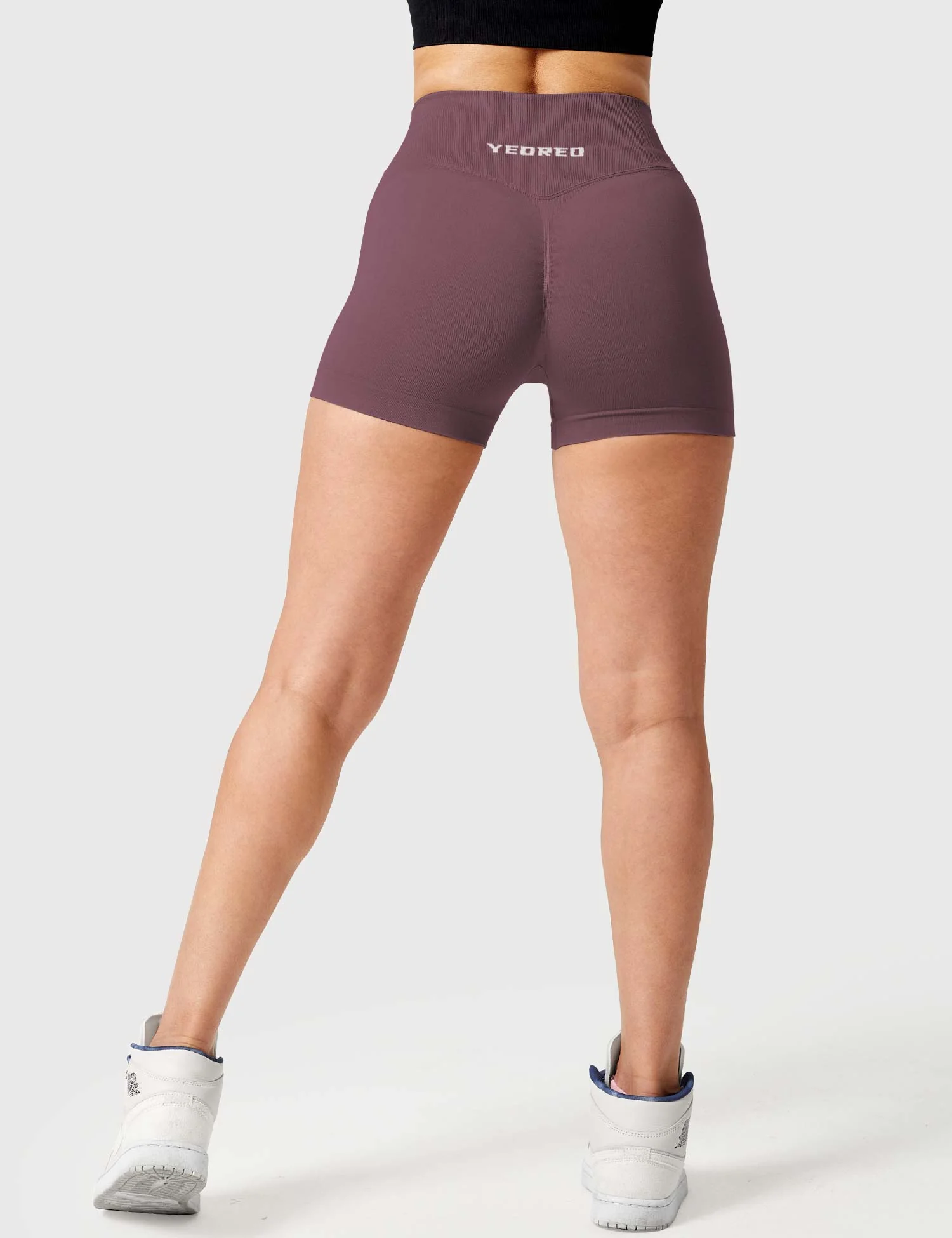 Yeoreo 3.6” Amplify V-Waistband Shorts - Image 71