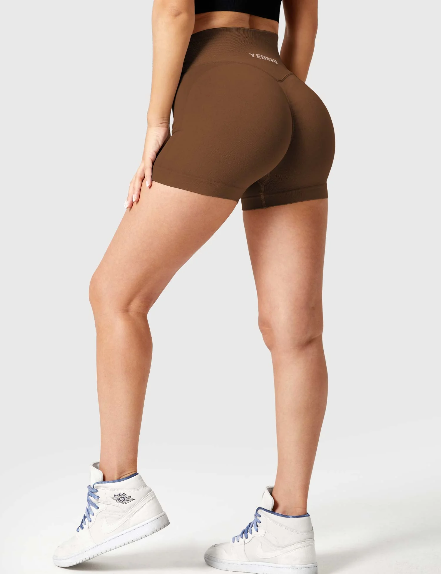 Yeoreo 3.6” Amplify V-Waistband Shorts - Image 76