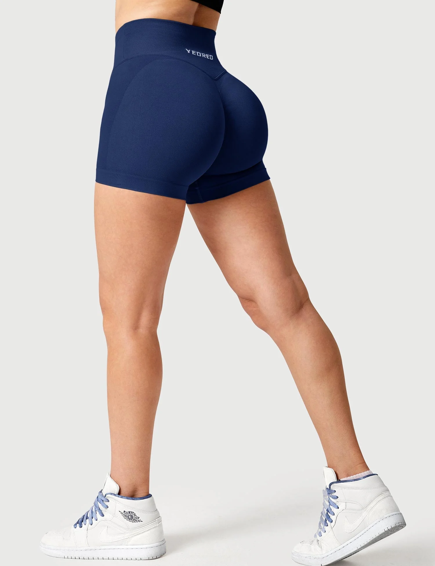 Yeoreo 3.6” Amplify V-Waistband Shorts - Image 8