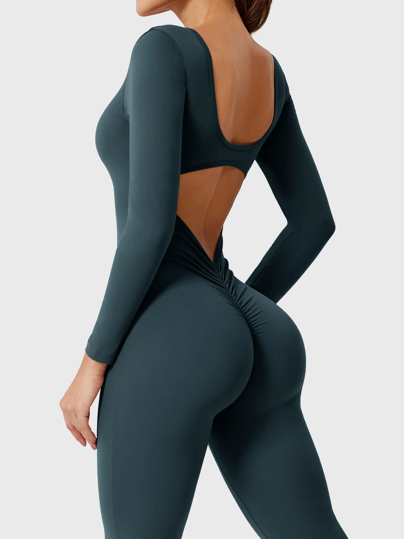 Yeoreo Lizvette Flare Long Sleeve V-back Jumpsuit - Image 42