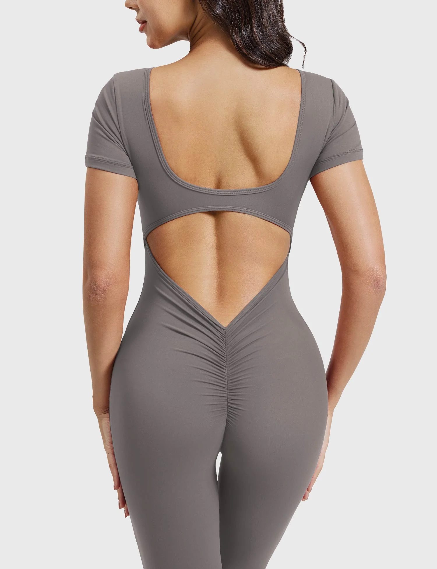 Yeoreo Lizvette Short Sleeves Jumpsuit - Image 17