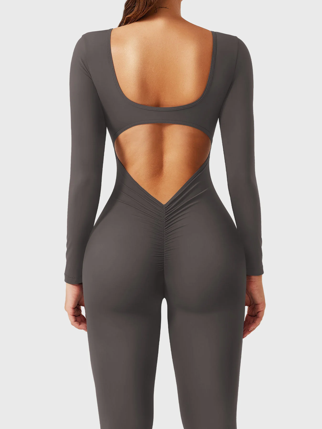 Yeoreo Lizvette V-Back Long Sleeves Jumpsuit - Image 24