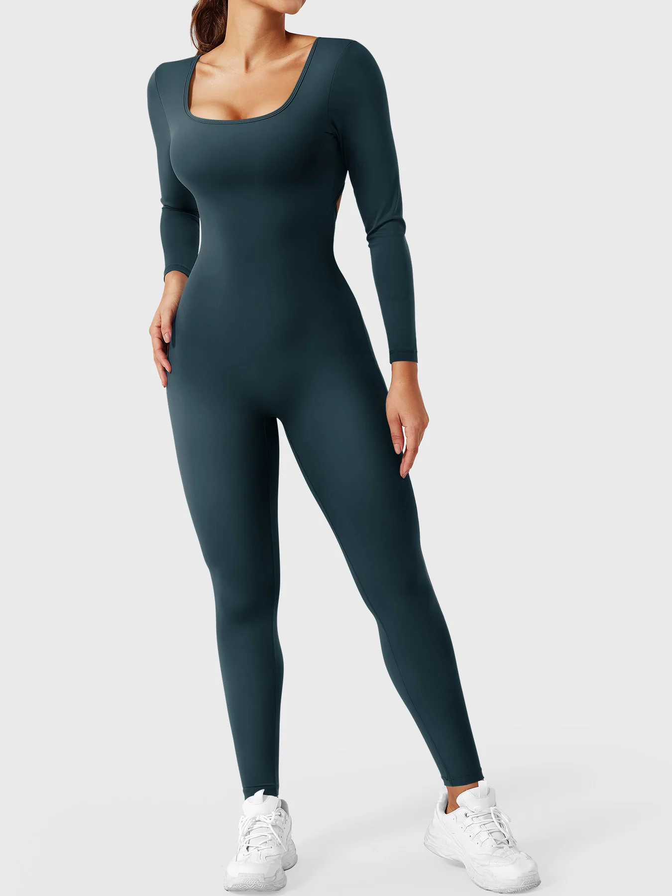 Yeoreo Lizvette V-Back Long Sleeves Jumpsuit - Image 34