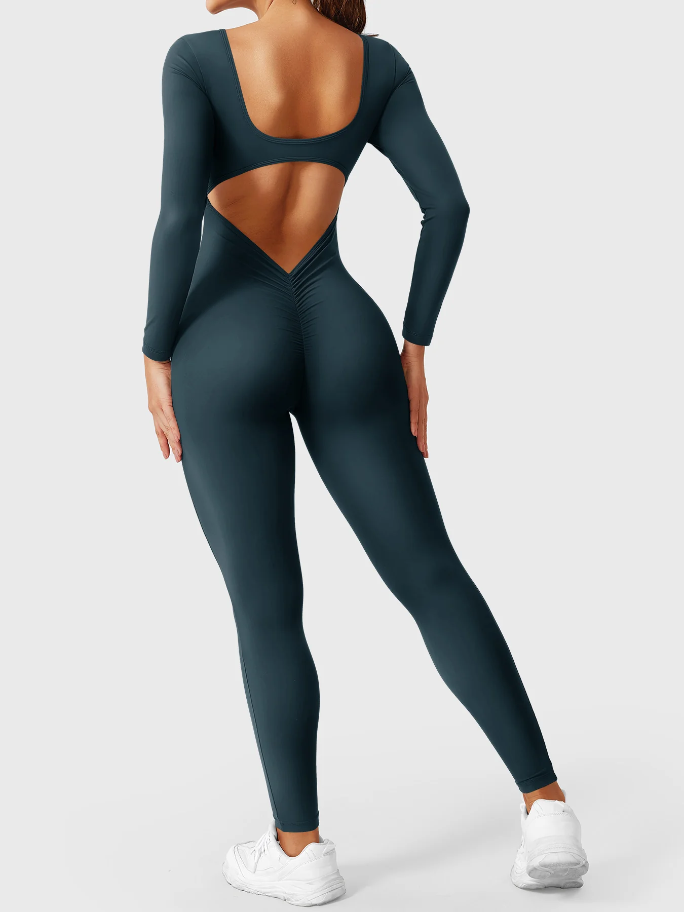 Yeoreo Lizvette V-Back Long Sleeves Jumpsuit - Image 35