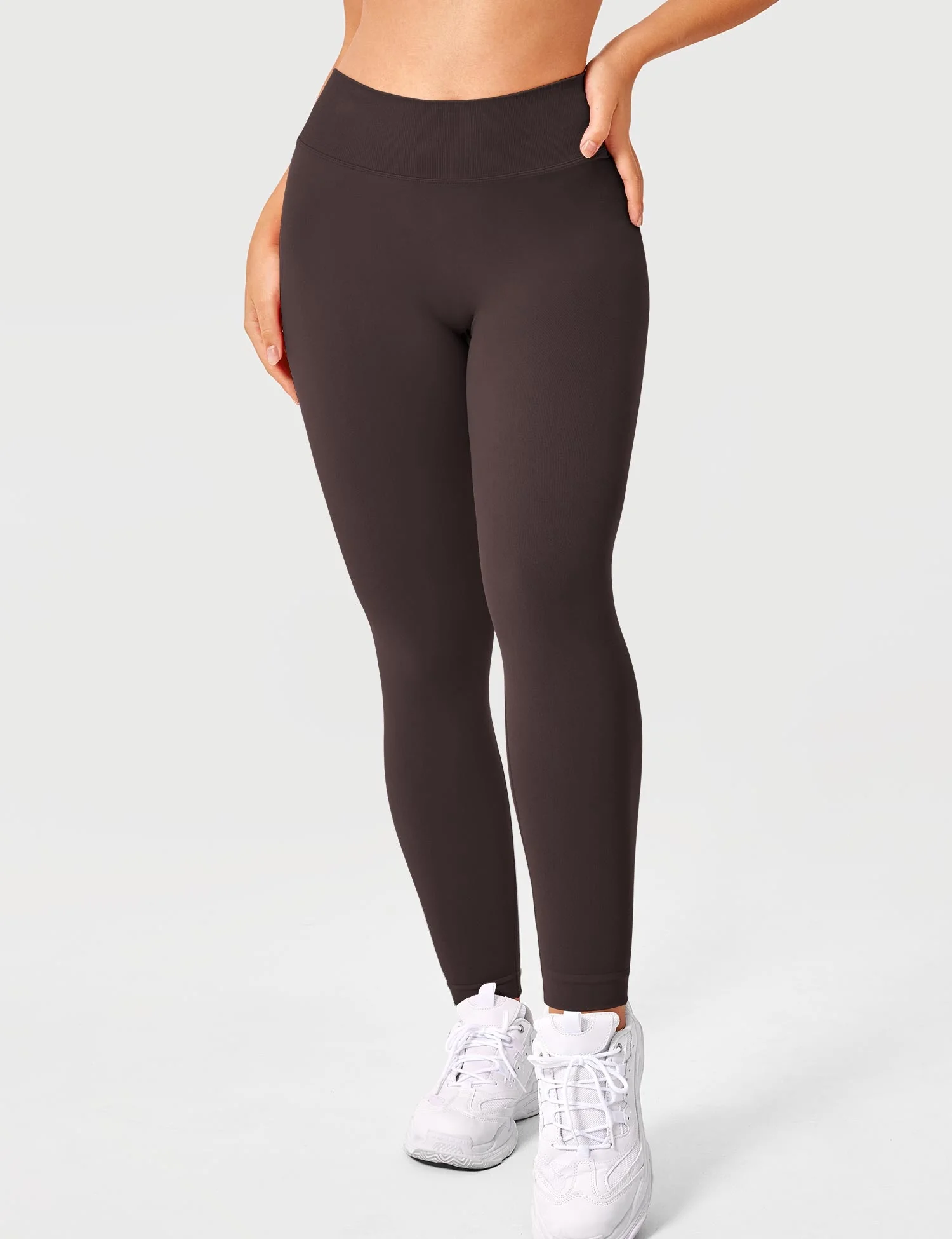 Yeoreo V-back Alexi Leggings - Image 40