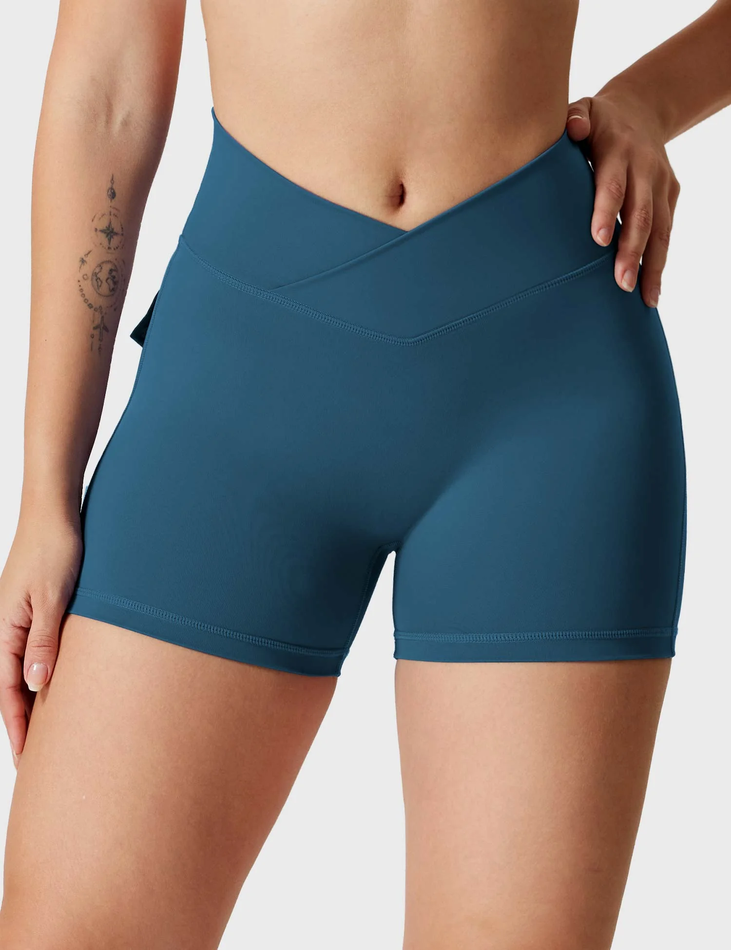 Yeoreo Charm CoreFlex™ V-Waistband 4.5" Shorts - Image 56