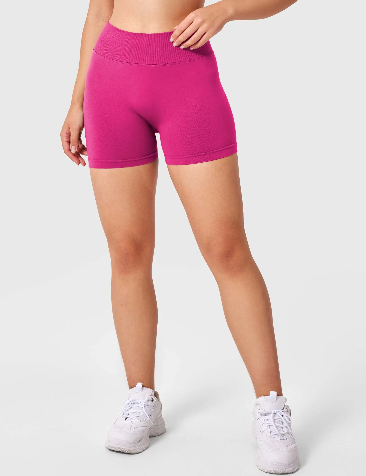 Yeoreo V Cross Liz Seamless Shorts 3.6" - Image 27
