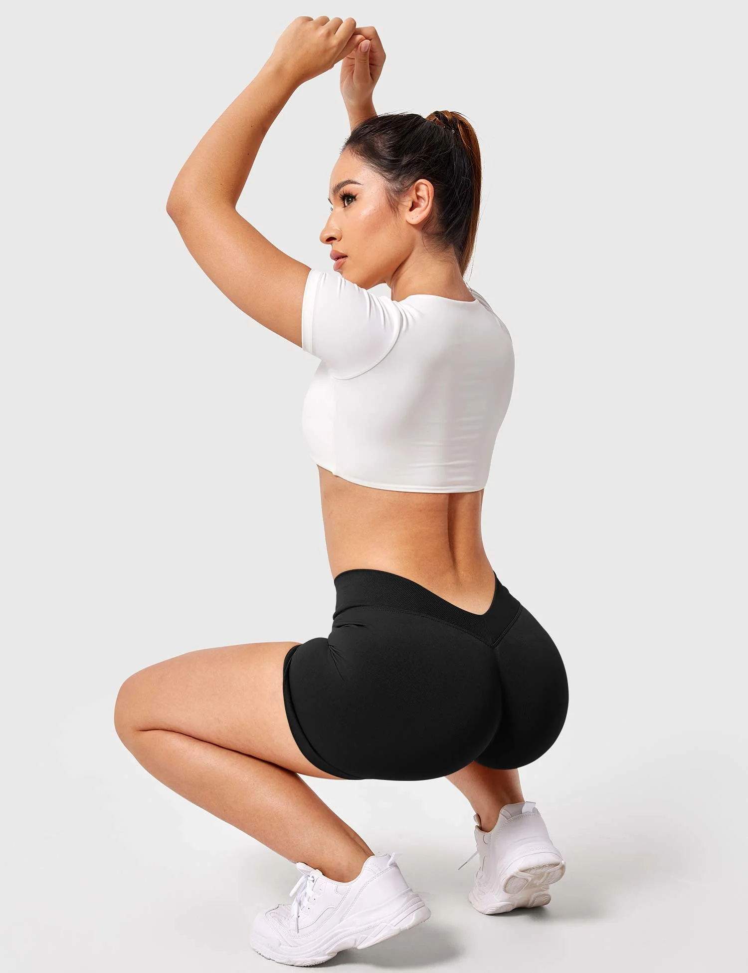 Yeoreo V Cross Liz Seamless Shorts 3.6" - Image 6
